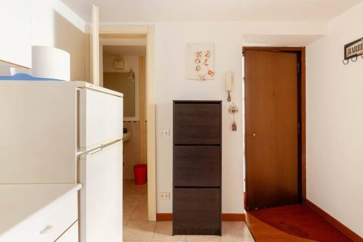 Apartamento Yourvacanza Navigli Loft Milán Exterior foto